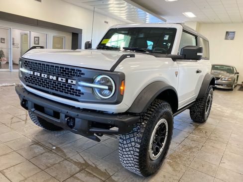 Certified 2022 Ford Bronco Badlands image 4