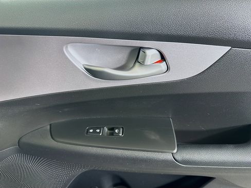 Used 2024 Kia Forte LXS image 30