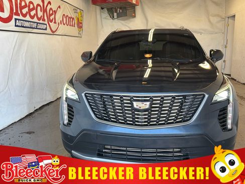 Used 2019 Cadillac XT4 Premium Luxury FWD image 1
