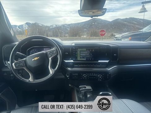 Used 2023 Chevrolet Silverado 1500 High Country w/ Technology Package image 11