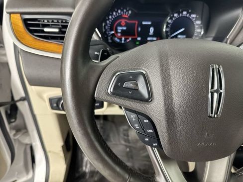 Used 2018 Lincoln MKC Select w/ Select Plus Package AWD/4WD image 13