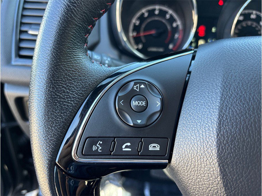 Used 2024 Mitsubishi Outlander Sport LE AWD/4WD image 19