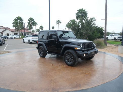 Used 2024 Jeep Wrangler Sport S image 1