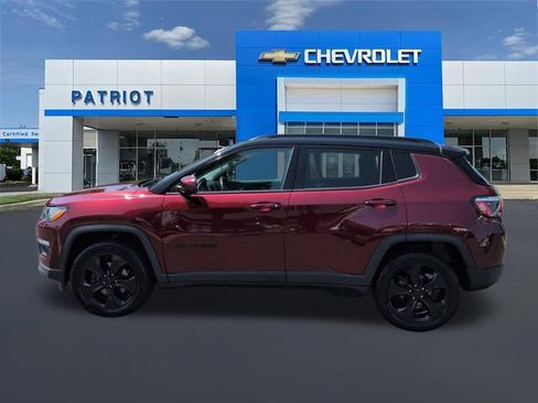 Used 2021 Jeep Compass Latitude w/ Sun and Sound Group AWD/4WD image 7