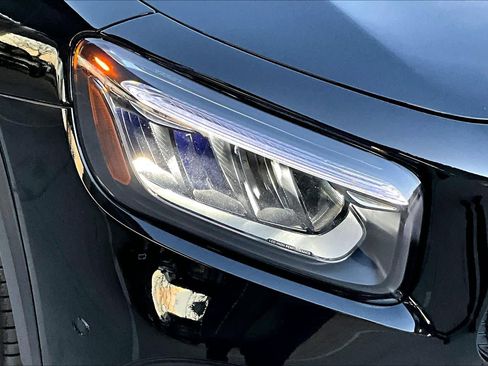 Used 2024 Mercedes-Benz GLB 250 image 30