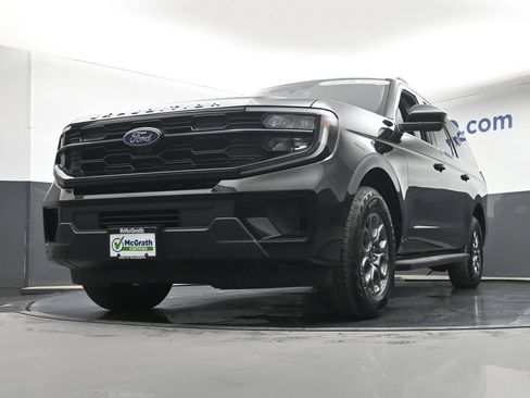 Used 2025 Ford Expedition Max Active AWD/4WD image 7