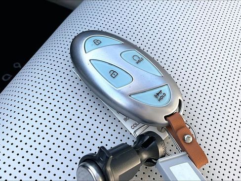 Used 2026 Hyundai Ioniq 9 Calligraphy AWD/4WD image 11