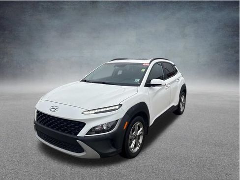 Used 2022 Hyundai Kona SEL w/ Convenience Package FWD image 3