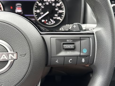 Used 2023 Nissan Rogue SV FWD image 20