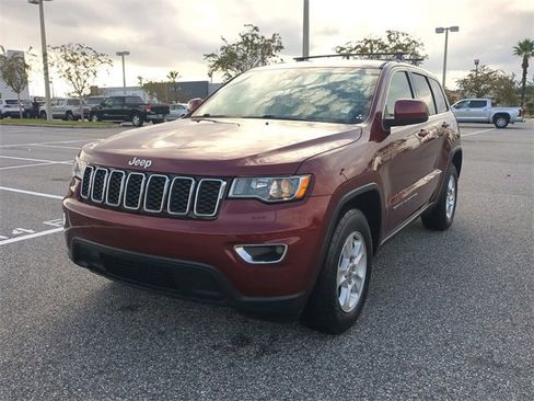 Used 2017 Jeep Grand Cherokee Laredo image 8