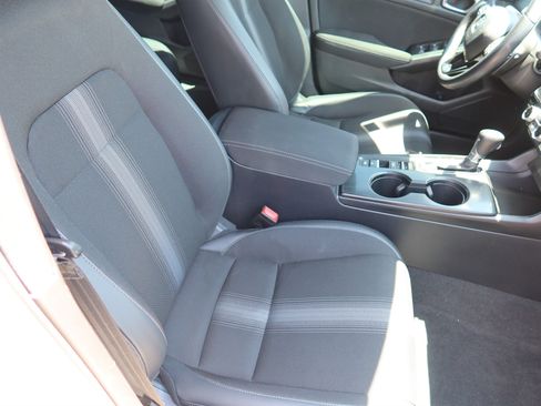 Used 2023 Honda Civic Sport image 8