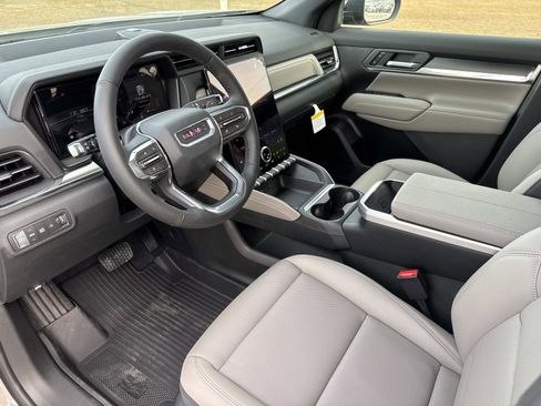 New 2026 GMC Terrain Elevation w/ Elevation Premium Package image 23