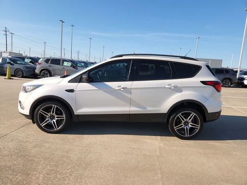 Used 2019 Ford Escape SEL image 8