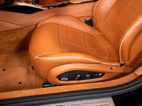 Used 2016 Ferrari California T RWD image 23