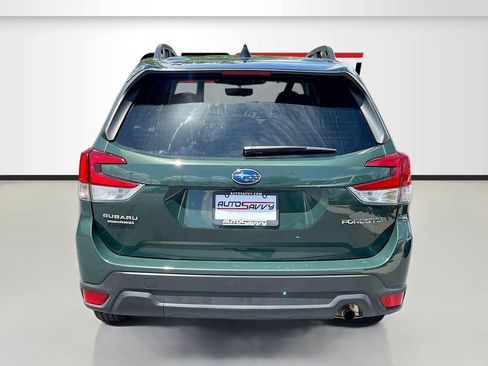 Used 2024 Subaru Forester Premium AWD/4WD image 6
