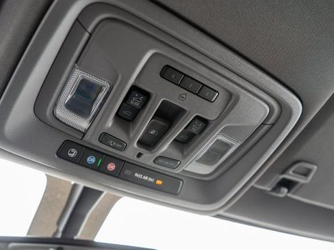 Used 2021 Chevrolet Silverado 2500 LTZ w/ LTZ Convenience Package AWD/4WD image 38