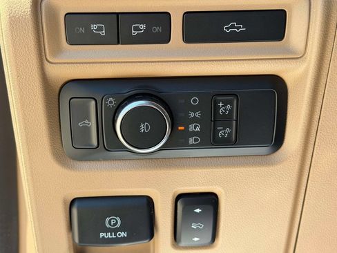 Used 2021 Ford F150 Lariat w/ Equipment Group 502A High AWD/4WD image 33