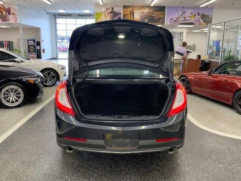 Used 2014 Lincoln MKS w/ Equipment Group 101A FWD image 32