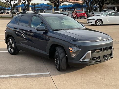 Used 2025 Hyundai Kona SEL image 4