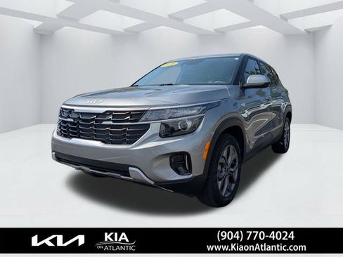 Used 2026 Kia Seltos LX AWD/4WD image 7