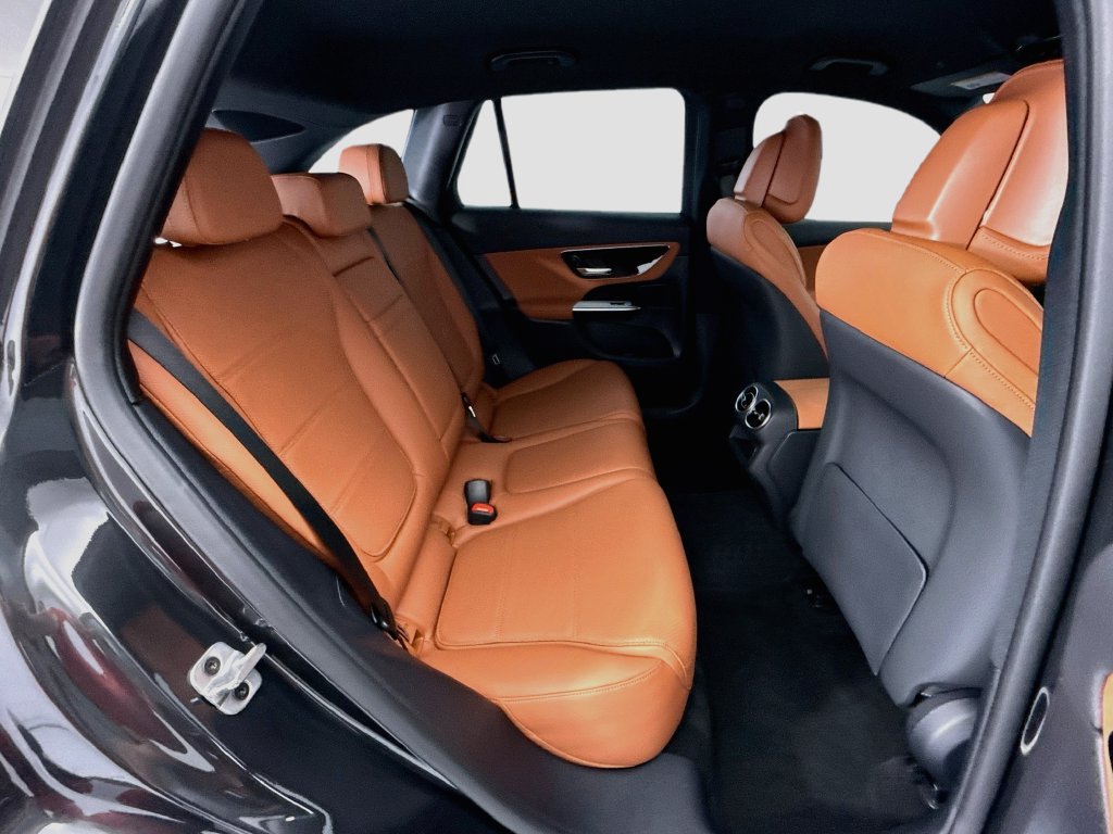 Certified 2026 Mercedes-Benz GLC 300 4MATIC image 19