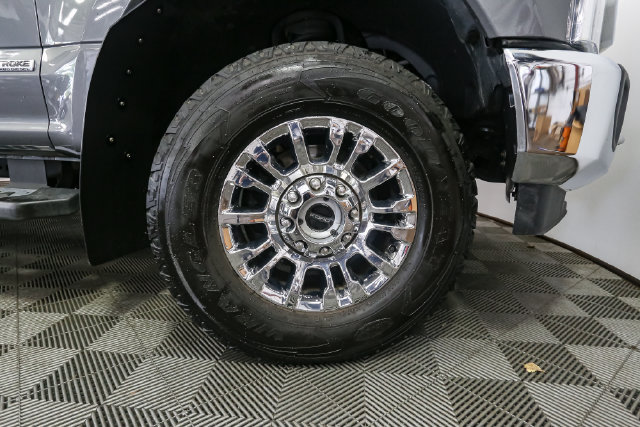 Used 2022 Ford F350 Lariat w/ Chrome Package AWD/4WD image 12