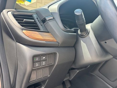 Used 2020 Honda CR-V Touring image 14