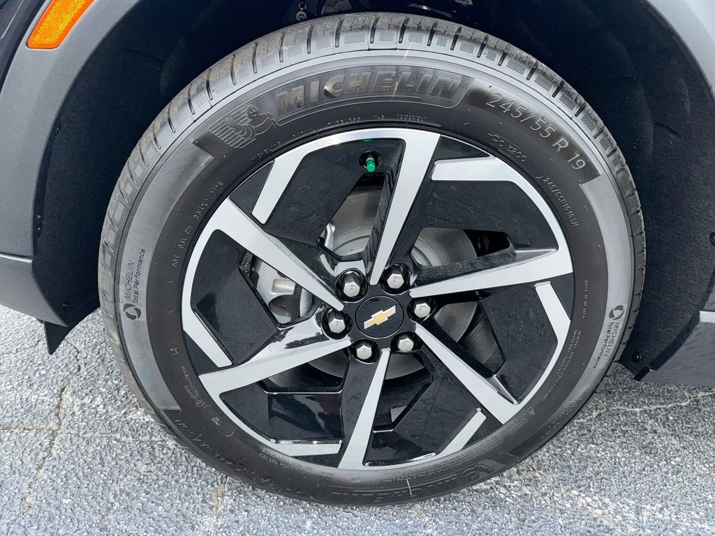 New 2026 Chevrolet Equinox EV LT FWD image 12