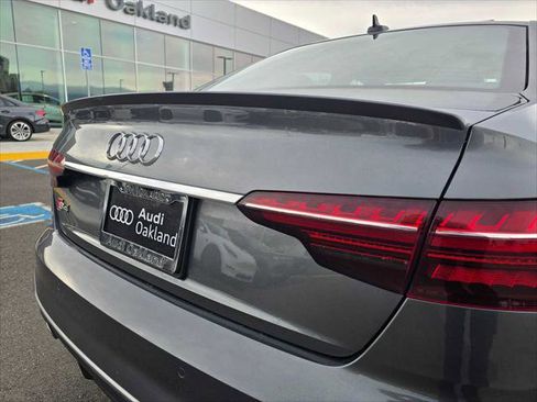 Used 2022 Audi S4 Premium Plus image 15