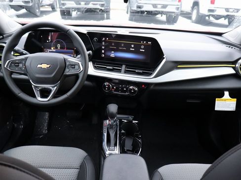 New 2026 Chevrolet Trax LT w/ LT Convenience Package image 16