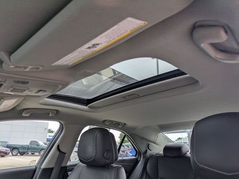 Used 2014 Cadillac ATS Luxury w/ Sun And Sound Package RWD image 17