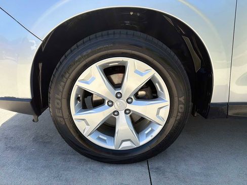 Used 2015 Subaru Forester 2.5i Premium w/ All-Weather Package AWD/4WD image 10