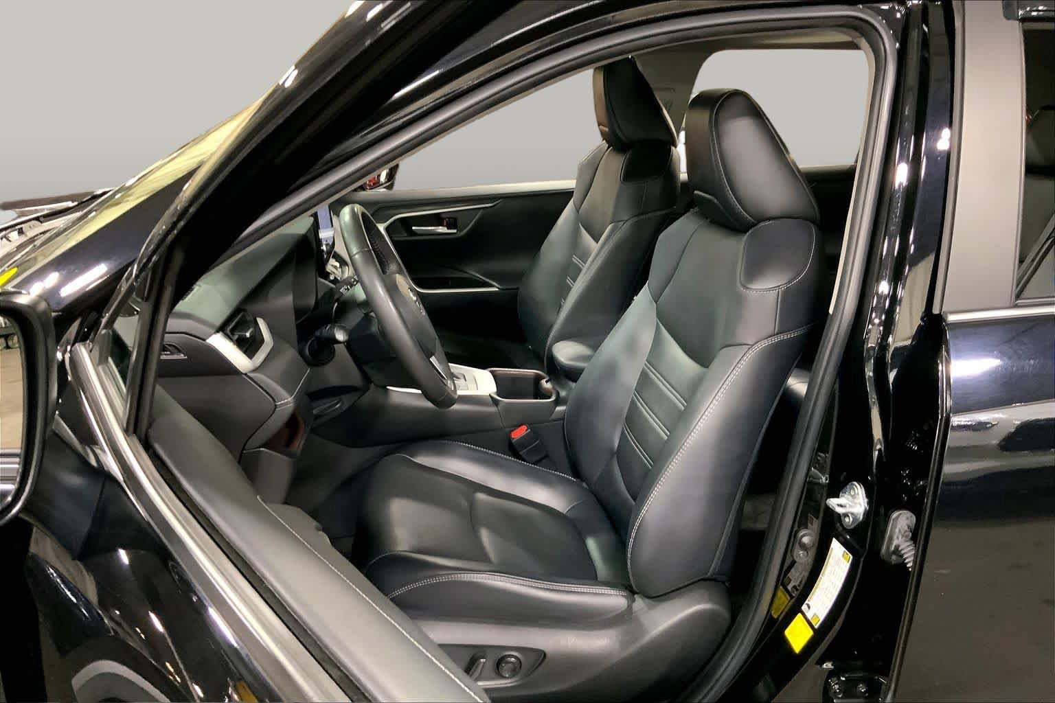 Certified 2023 Toyota RAV4 Limited AWD/4WD image 8