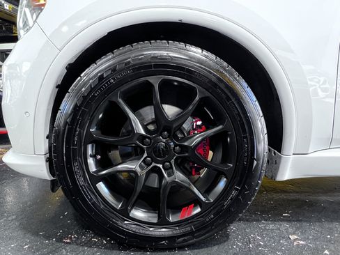 Used 2018 Dodge Durango R/T w/ Technology Group AWD/4WD image 34