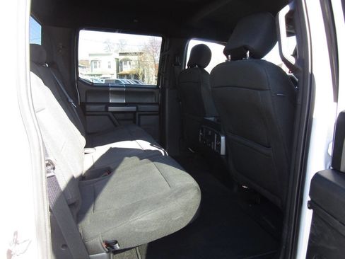 Used 2019 Ford F150 XLT w/ Equipment Group 302A Luxury AWD/4WD image 29