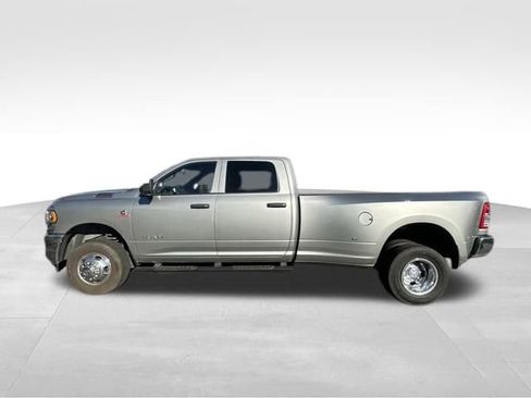 Used 2022 RAM 3500 Tradesman image 5