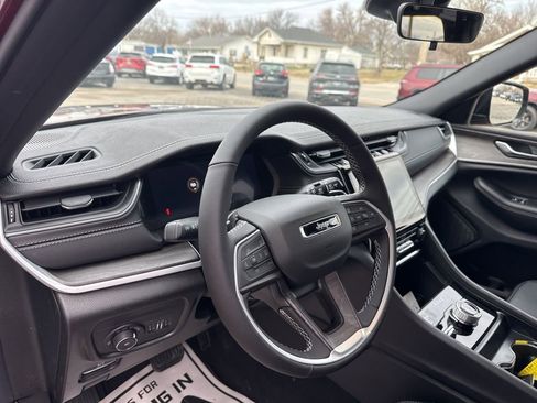 New 2025 Jeep Grand Cherokee L Limited w/ Trailer Tow Package image 12