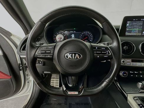 Used 2019 Kia Stinger GT1 RWD image 16
