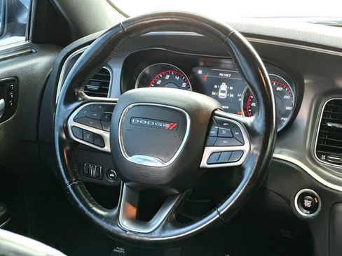 Used 2022 Dodge Charger SXT w/ Leather Interior Group RWD image 27