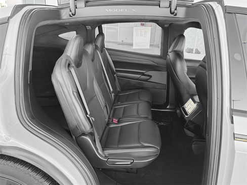 Used 2023 Tesla Model X image 28