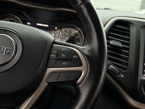 Used 2014 Jeep Cherokee Limited image 8