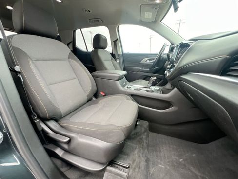 Used 2018 Chevrolet Traverse LT w/ LPO, Floor Liner Package image 21