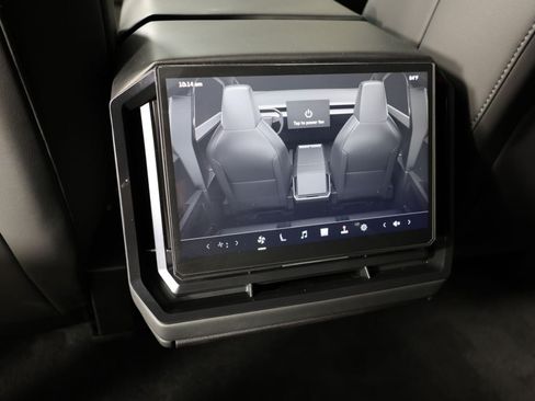 Used 2024 Tesla Cybertruck AWD Crew Cab image 27