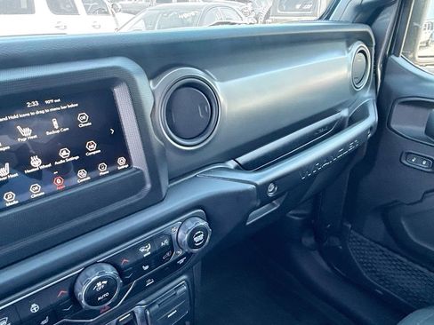 Used 2023 Jeep Wrangler Unlimited w/ Cold Weather Group image 24