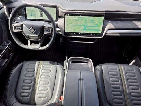 Used 2022 Rivian R1S Launch Edition AWD/4WD image 4