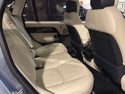 Used 2020 Land Rover Range Rover HSE image 10