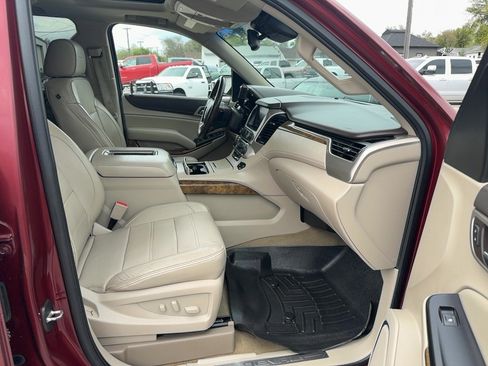 Used 2016 GMC Yukon XL Denali w/ Open Road Package AWD/4WD image 23