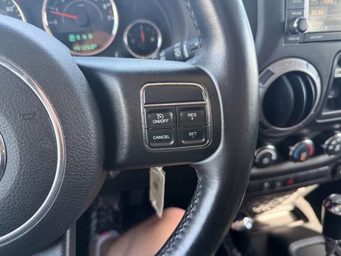 Used 2015 Jeep Wrangler Unlimited Sport image 29