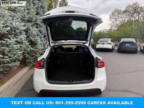 Used 2024 Tesla Model Y Long Range AWD/4WD image 33