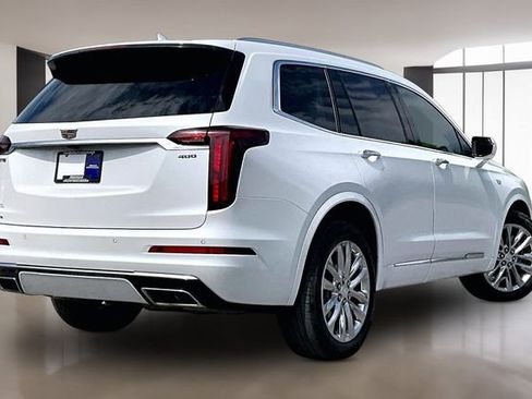 Used 2023 Cadillac XT6 Premium Luxury AWD/4WD image 6